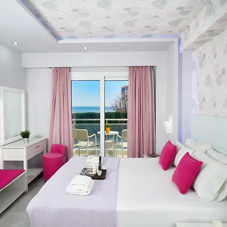 Lafeyra Semesterbostad *